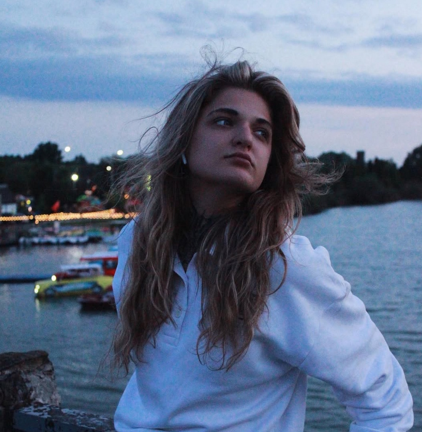 Дина Дмитриенко